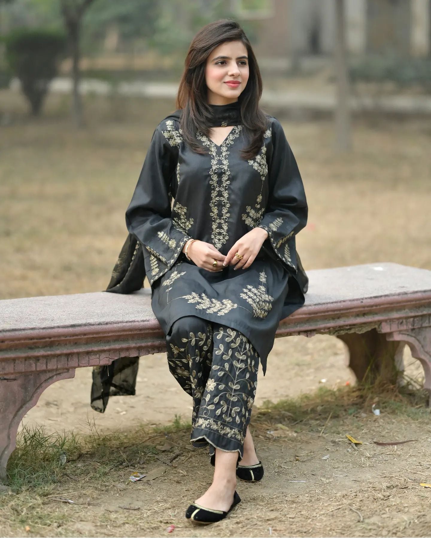 Smoky Black - suidhagaofficial