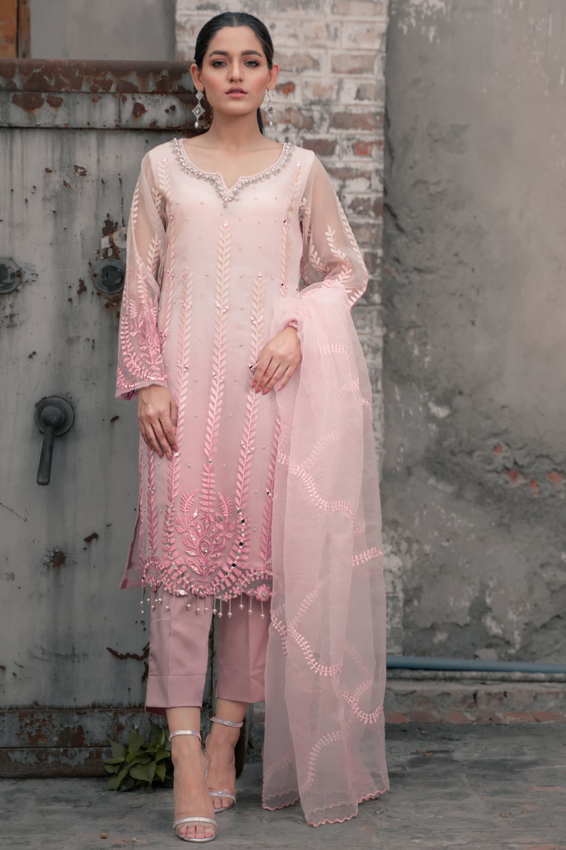 Calla lily (SD-16) - suidhagaofficial