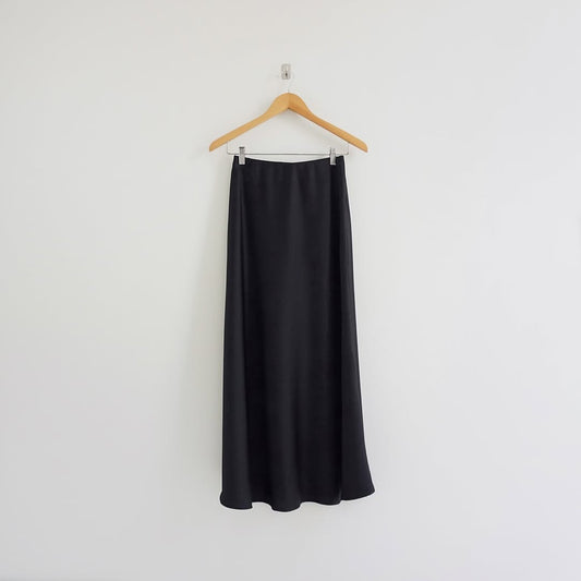 PITCH BLACK | SATIN MIDI SKIRT