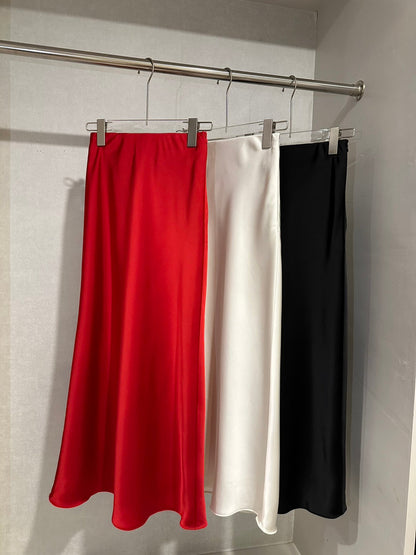 ROSETTE RED | SATIN MIDI SKIRT