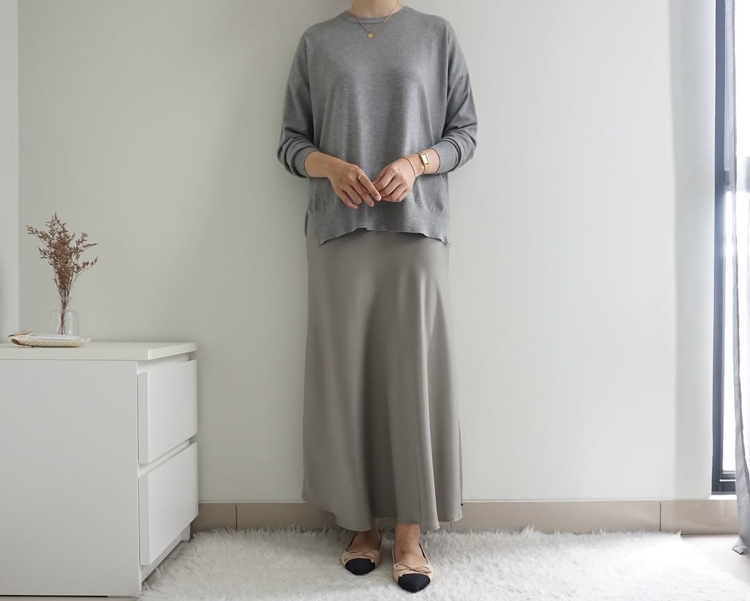 STEEL GREY| SATIN MIDI SKIRT